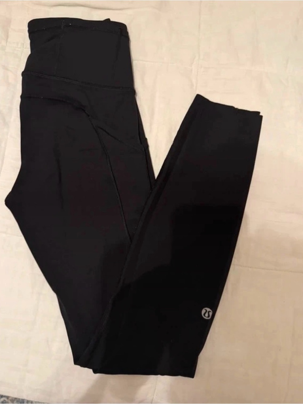 Black Lululemon leggings